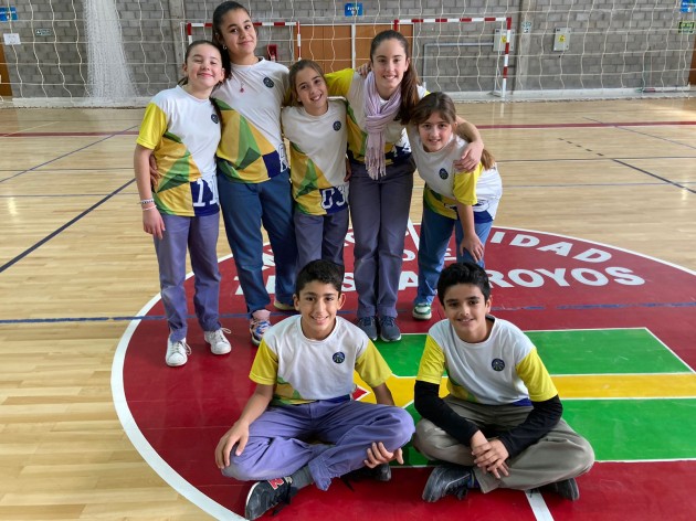 Alumnos de 6 año en los Juegos Educativos Bonaerenses