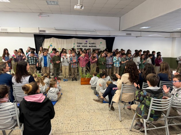 Acto por el Día del Maestro en nivel primario