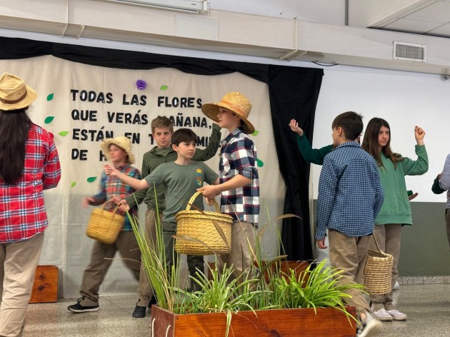 Acto por el Día del Maestro en nivel primario