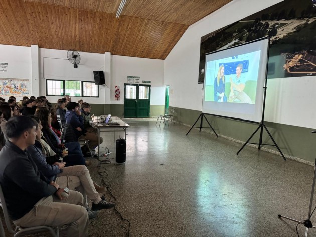 Acto por el Día del Maestro en nivel secundario