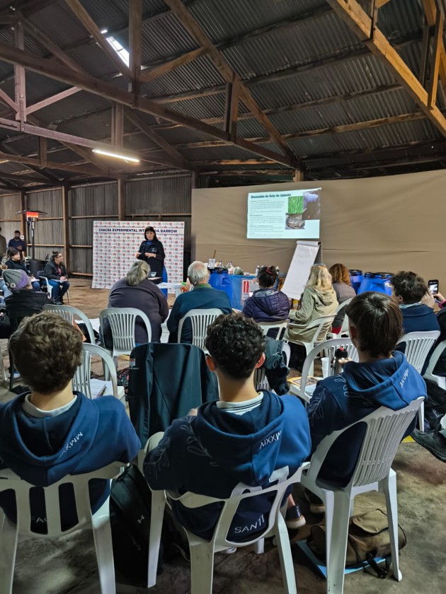 Alumnos de sexto año participan de una Jornada sobre biopreparados