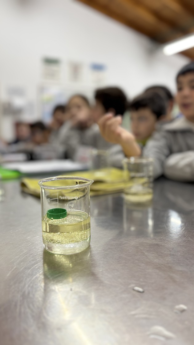 Experimentando mezclas en el Laboratorio