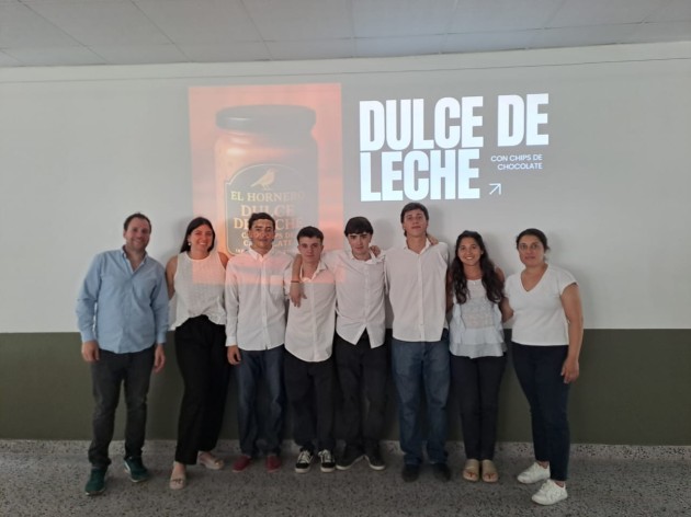 Exposición de planes de negocio de la modalidad Economía y Administración