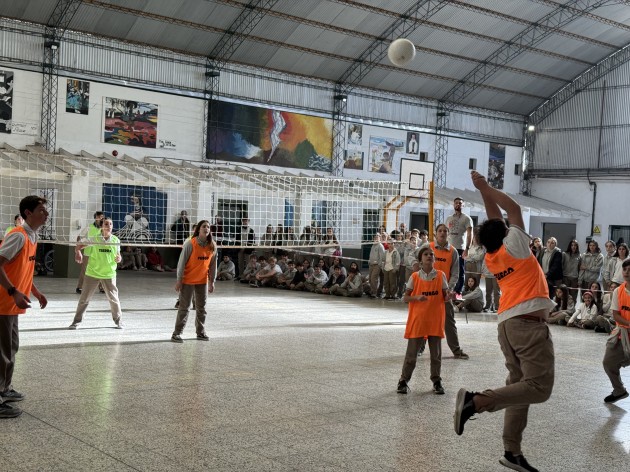 Fuego B (Categoría 1) y Agua (Categoría 2) - Campeones del Torneo de Elementos en la disciplina vóley