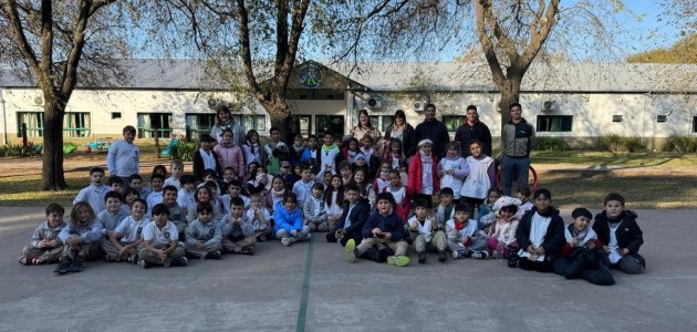 La Escuela Primaria 14 visitó la EATA La Escuela Primaria 14 visitó la EATA