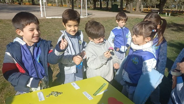 Los más chiquitos de la escuela en su Semana de la Investigación
