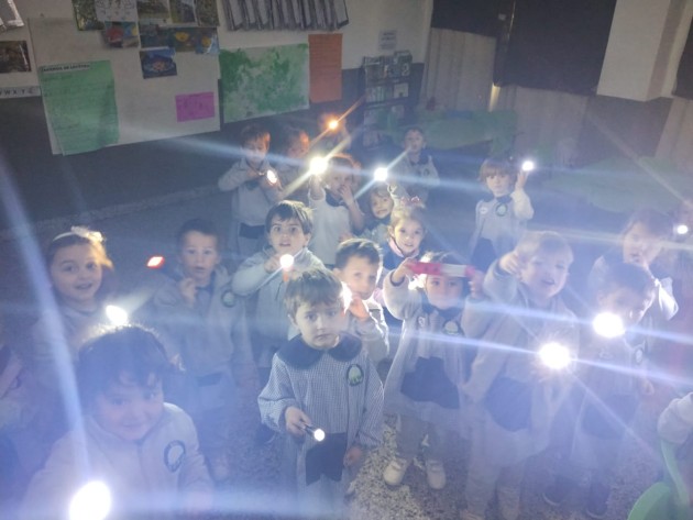 Los más chiquitos de la escuela en su Semana de la Investigación