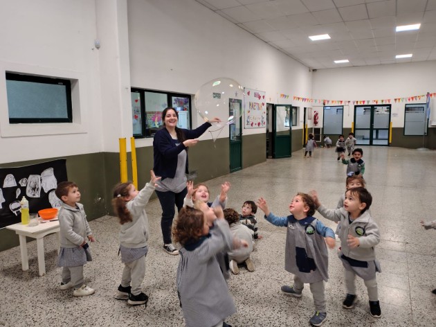 Los más chiquitos de la escuela en su Semana de la Investigación