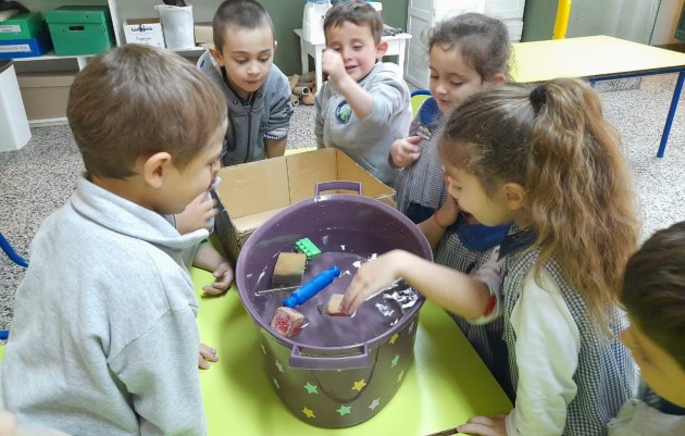 Los más chiquitos de la escuela en su Semana de la Investigación