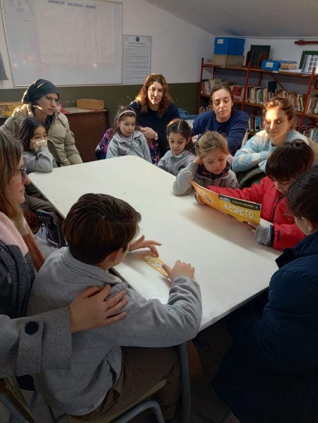 Segundo Encuentro de Bibliotecas Abiertas - Leer en Comunidad Segundo Encuentro de Bibliotecas Abiertas - Leer en Comunidad
